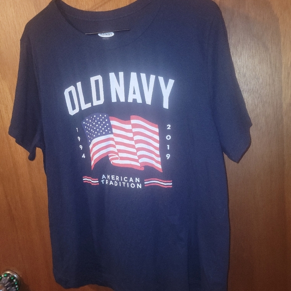 Old Navy Flag Tee - Picture 4 of 6